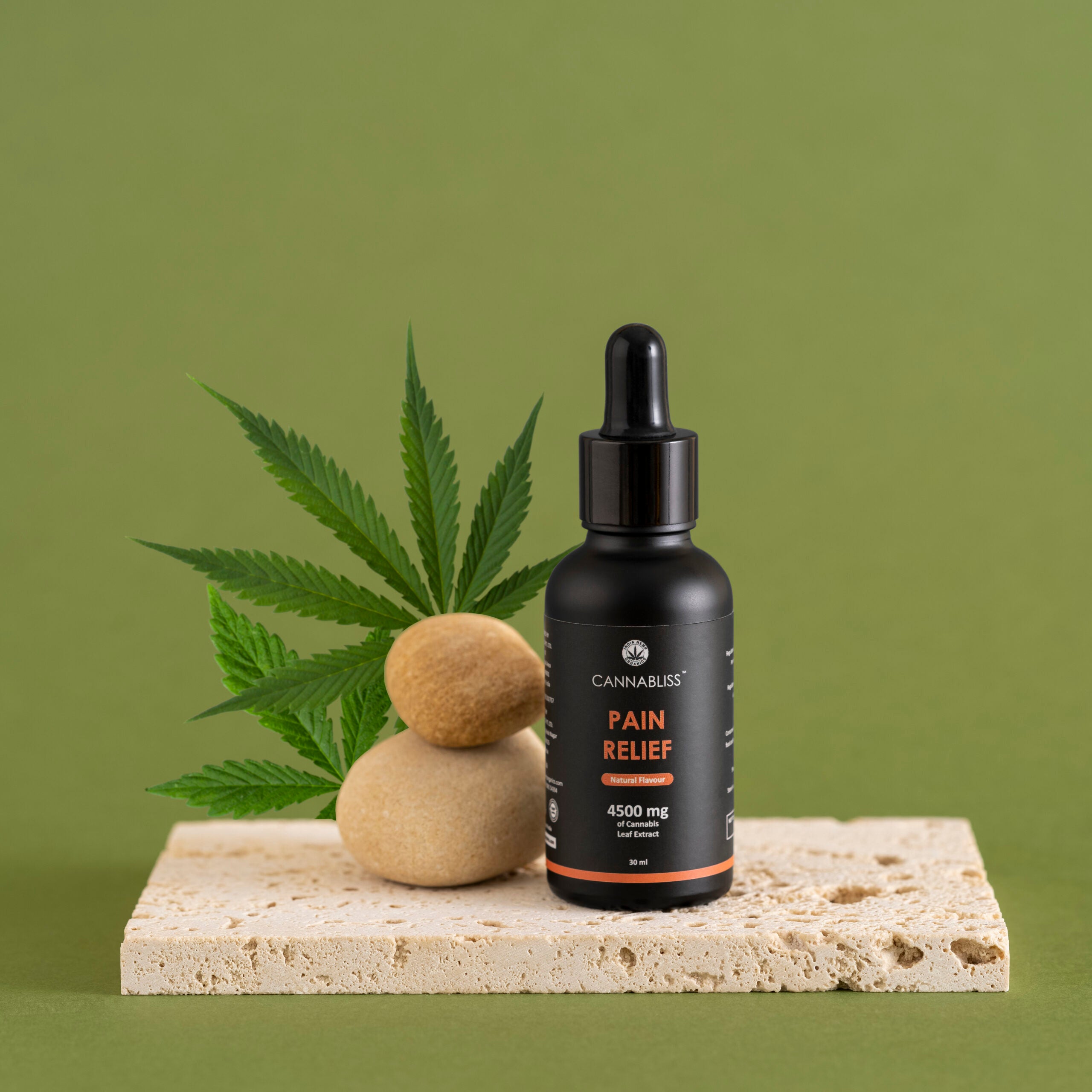 CannaBliss Pain Relief Full-Spectrum CBD Oil(Peppermint & Turmeric Flavour) 1500mg/4500mg